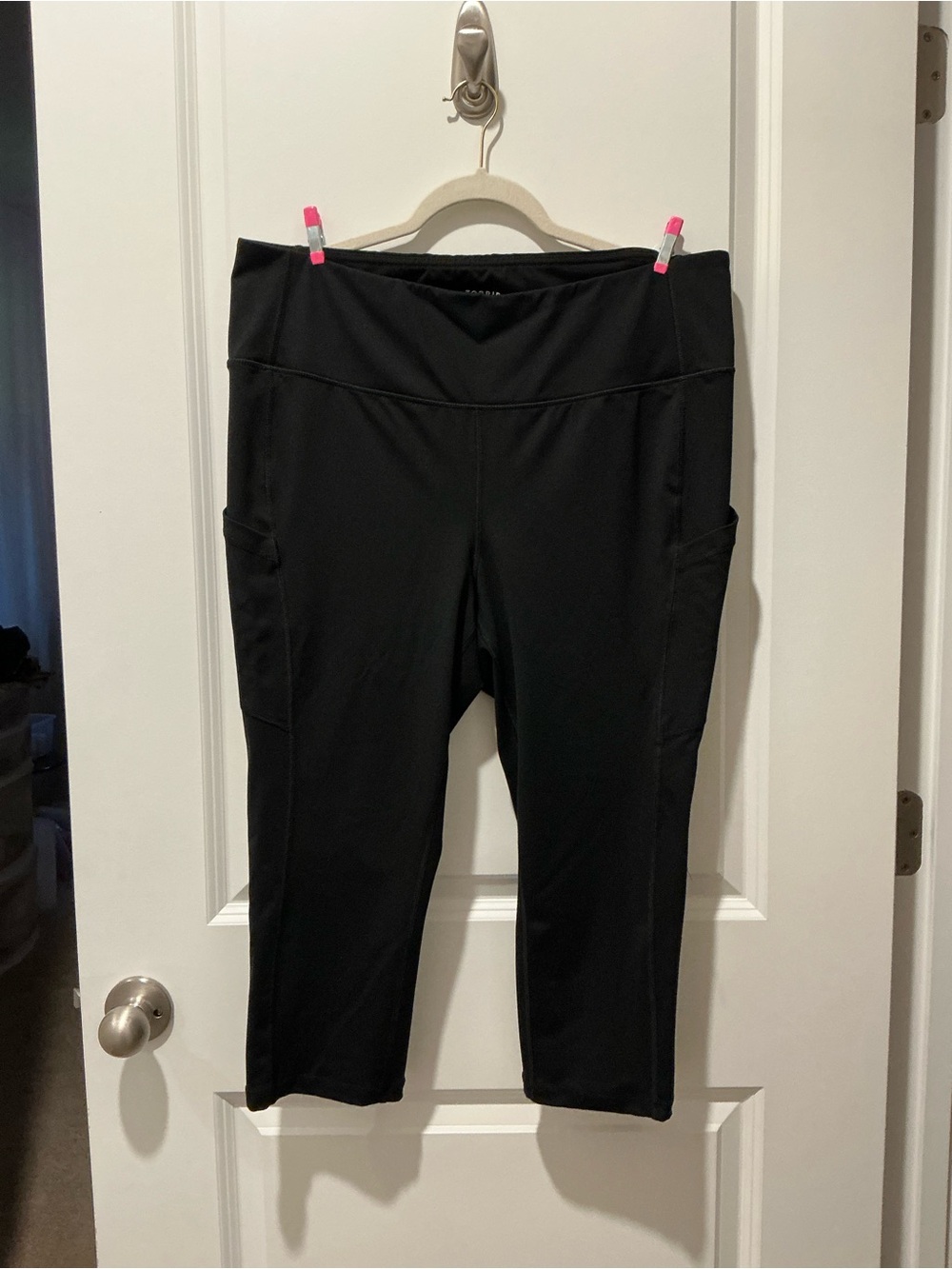 torrid Black Capri Leggings with Side Pockets